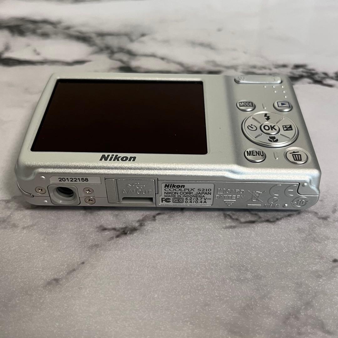 Nikon COOLPIX S210 動作確認済 コンデジ 中古