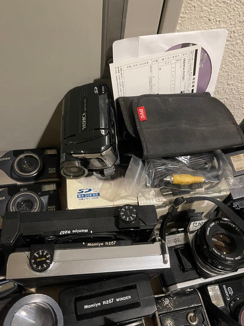 rollei，konica c35，canon ae-1，nikon d80…