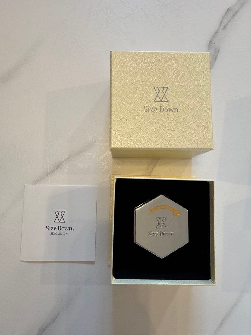 美容【レボリューション】サイズダウン美顔器リフトアップ