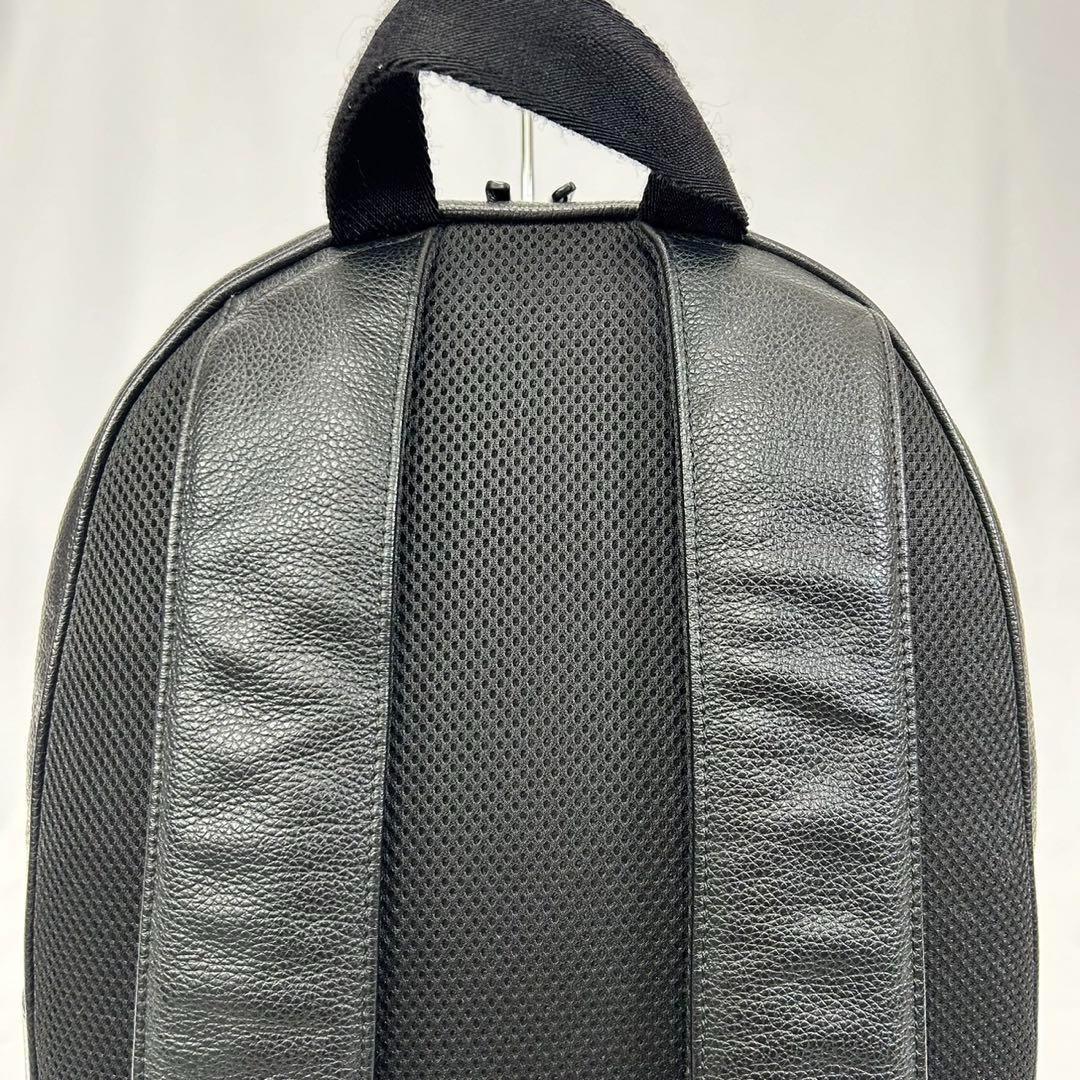 【極美品】フルラ ダウン タウン リュック バックパック レザー A4可 肩掛け