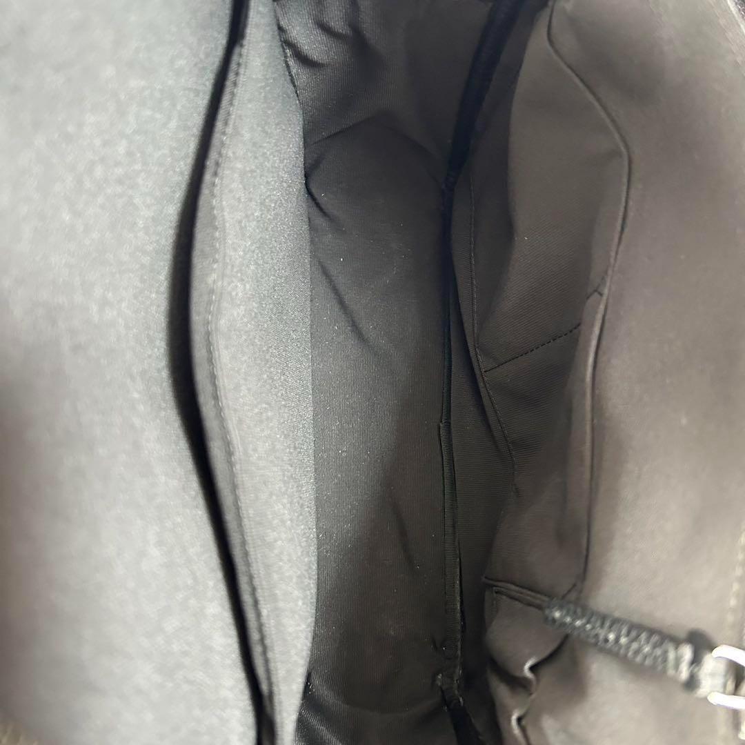 【極美品】フルラ ダウン タウン リュック バックパック レザー A4可 肩掛け