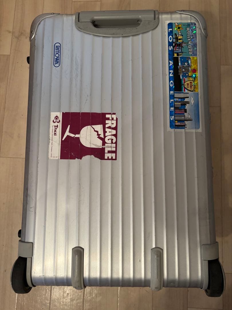 RIMOWAリモワ★人気❗️シルバー スーツケースキャリーケース★使用回数は少ない