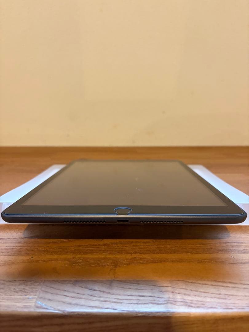 【美品】iPad 第9世代 64GB 10.2インチ スペースグレー