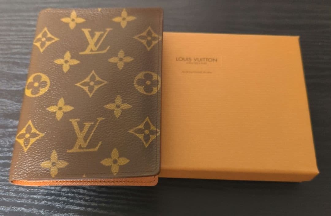 ルイ・ヴィトン パスポートケース（ M60179）
