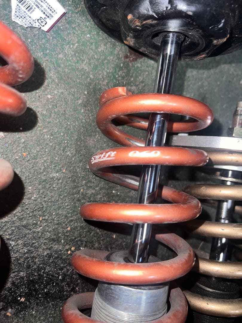 jzx100 車高調　SWIFTバネ付き