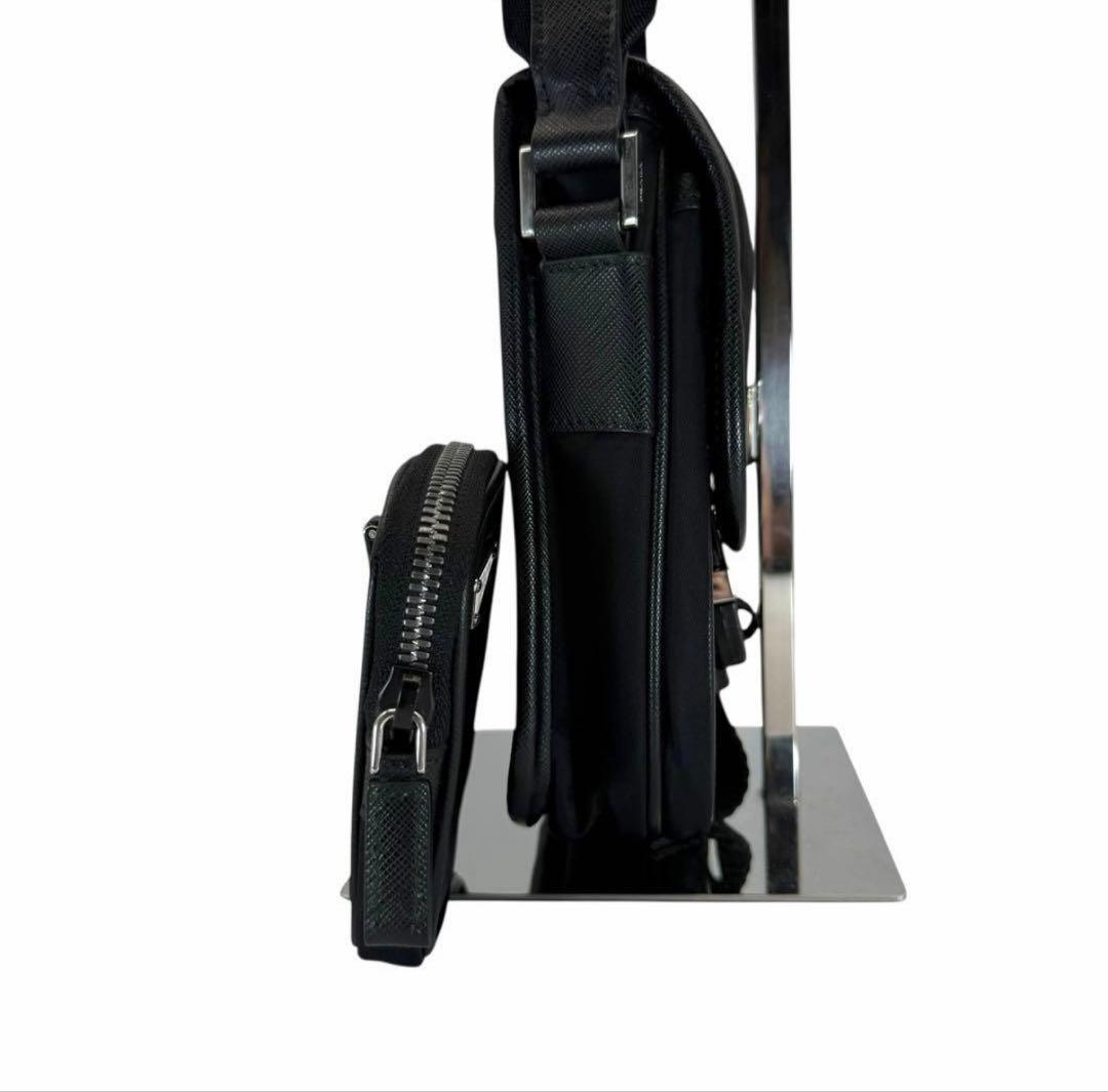 極美品 プラダ ショルダーバッグ クロスボディ リナイロン ブラック 三角ロゴ