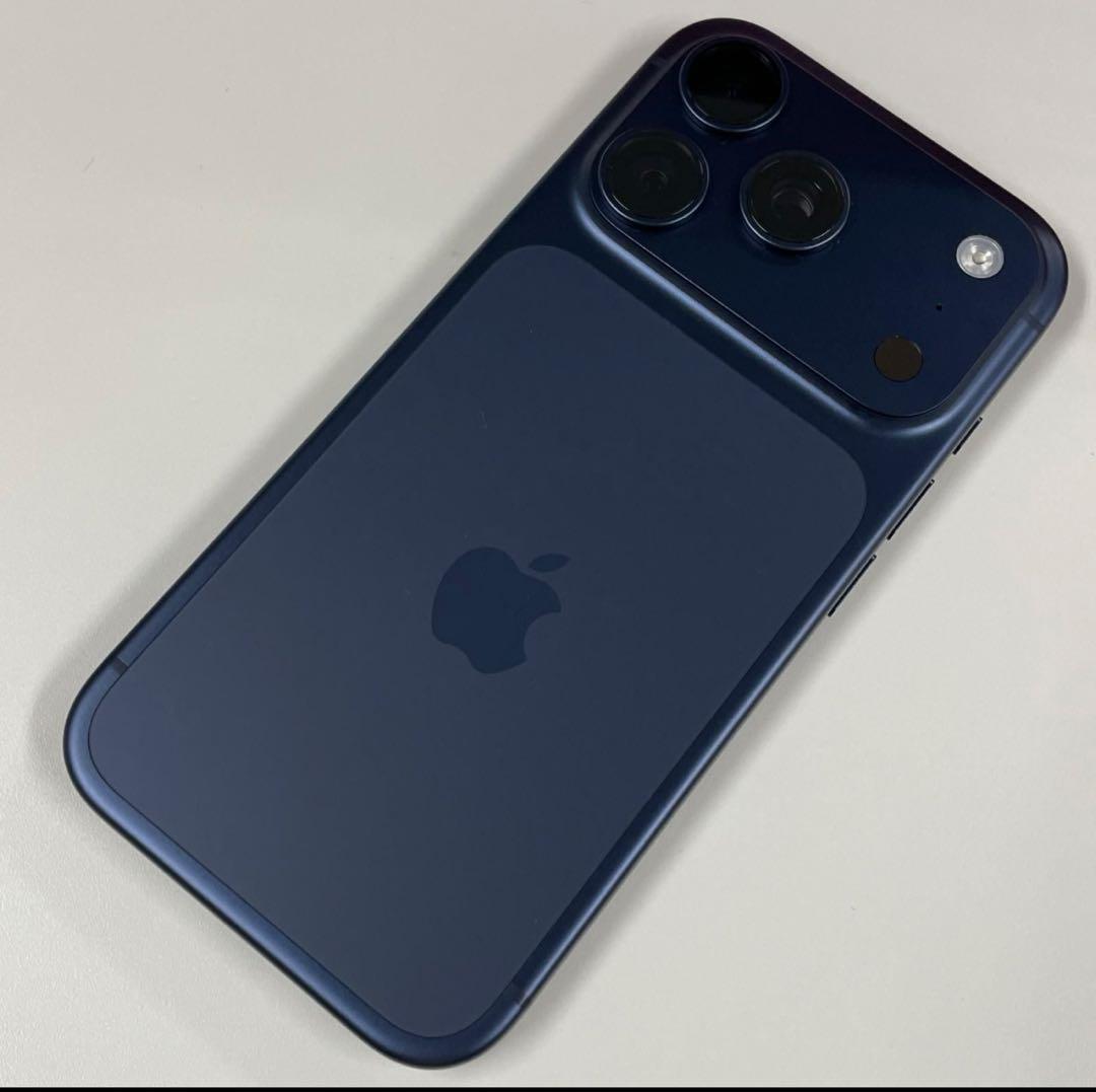【新品同様品】Apple iPhone 17Pro 本体ディープブルー