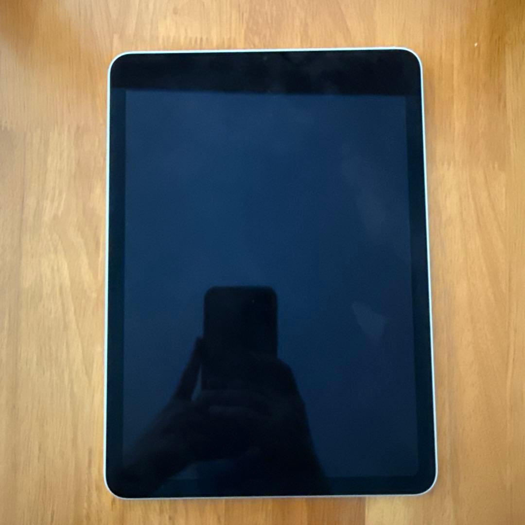 Apple iPad Air 第5世帯(M1) スターライトWIFI 256GB