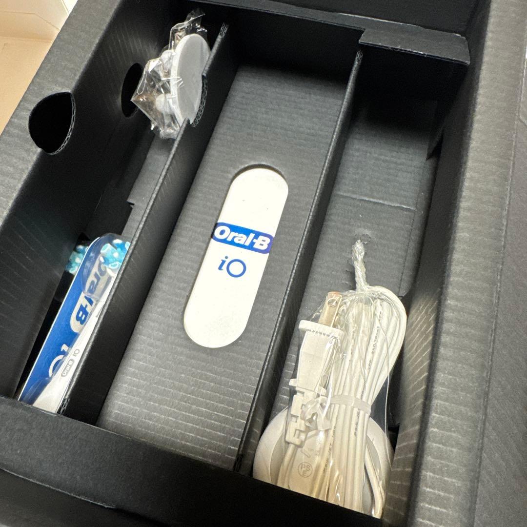 新品未使用⭐︎BRAUN iOシリーズ8 電動歯ブラシ本体