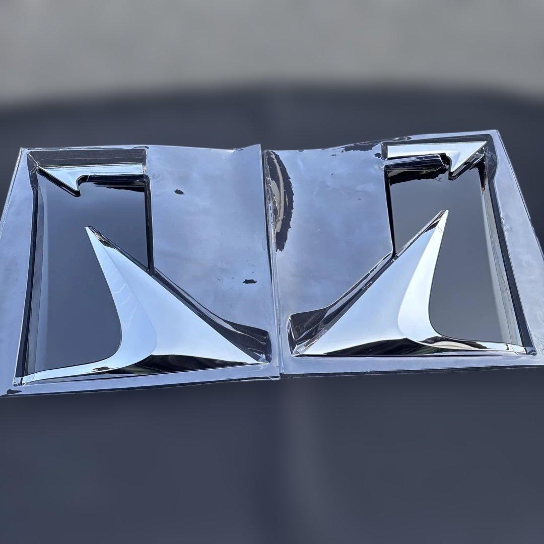 #1832 新品・社外　LEXUS LM350・LM300h 仕様　サイドパネル