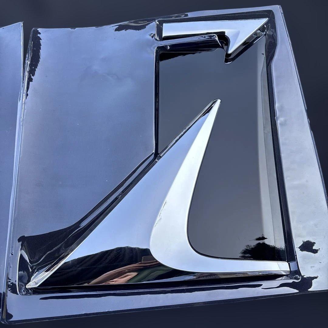 #1832 新品・社外　LEXUS LM350・LM300h 仕様　サイドパネル