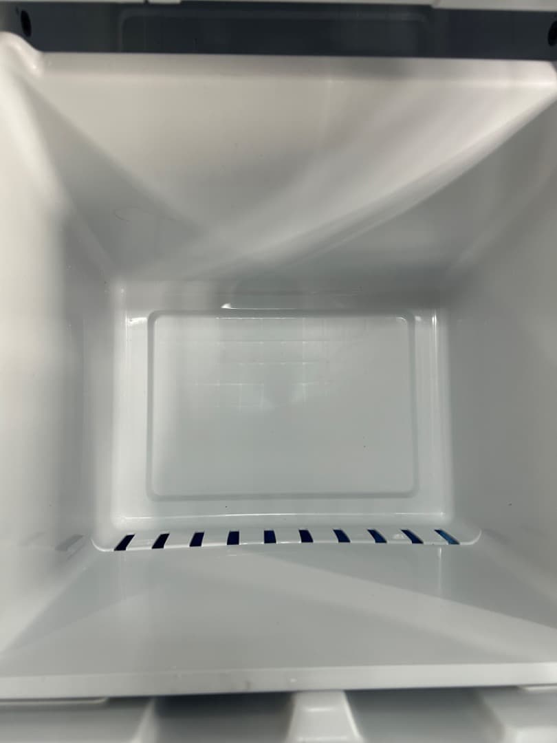 Hisense ハイセンス 冷凍冷蔵庫 162L AT-RF160-WH 22年