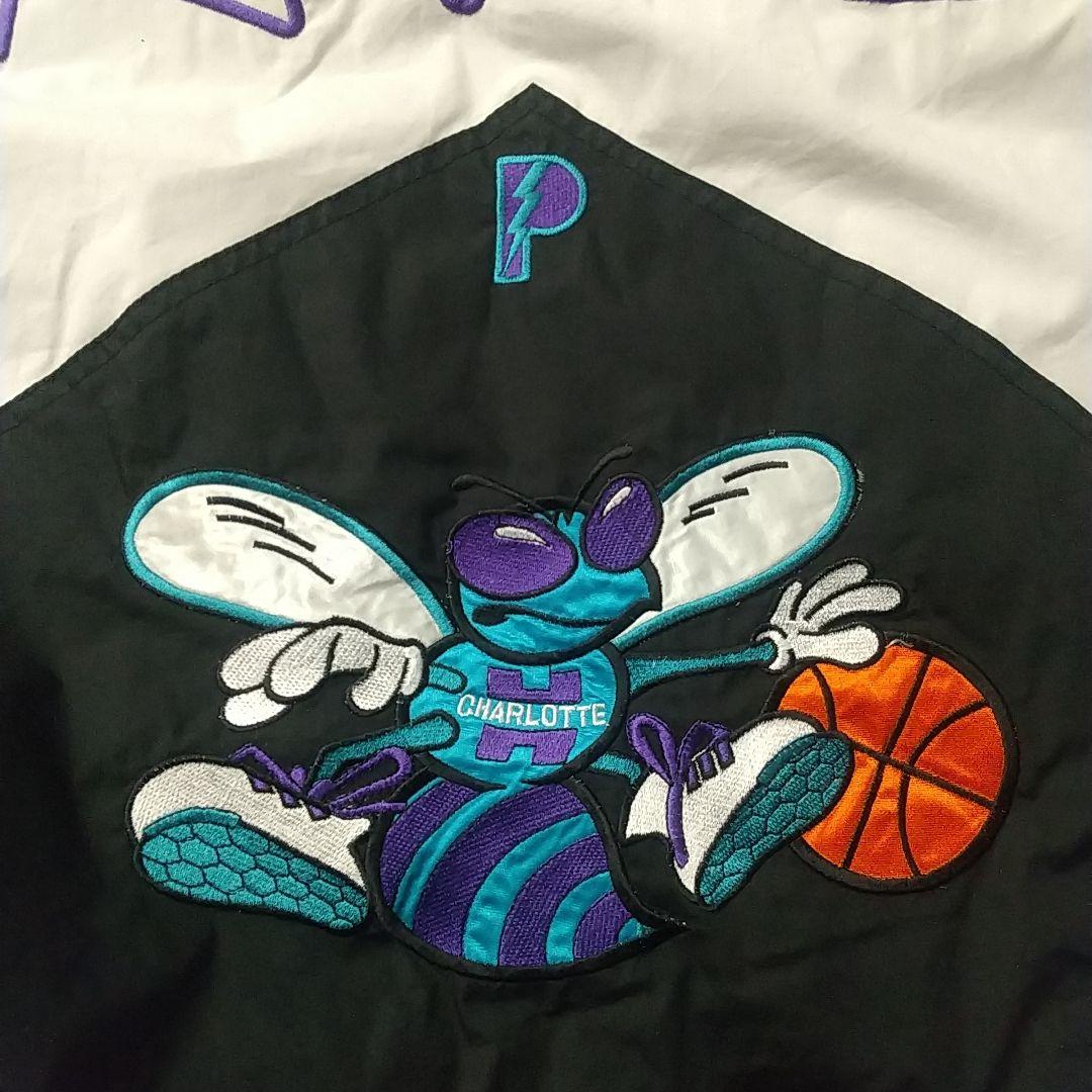 希少デザイン☆プロプレイヤー NBA シャーロットホーネッツ ナイロンジャケット