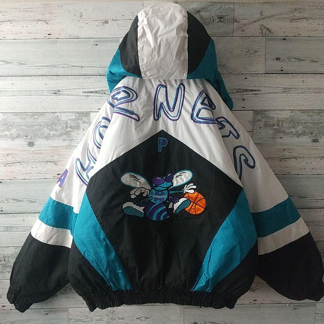 希少デザイン☆プロプレイヤー NBA シャーロットホーネッツ ナイロンジャケット