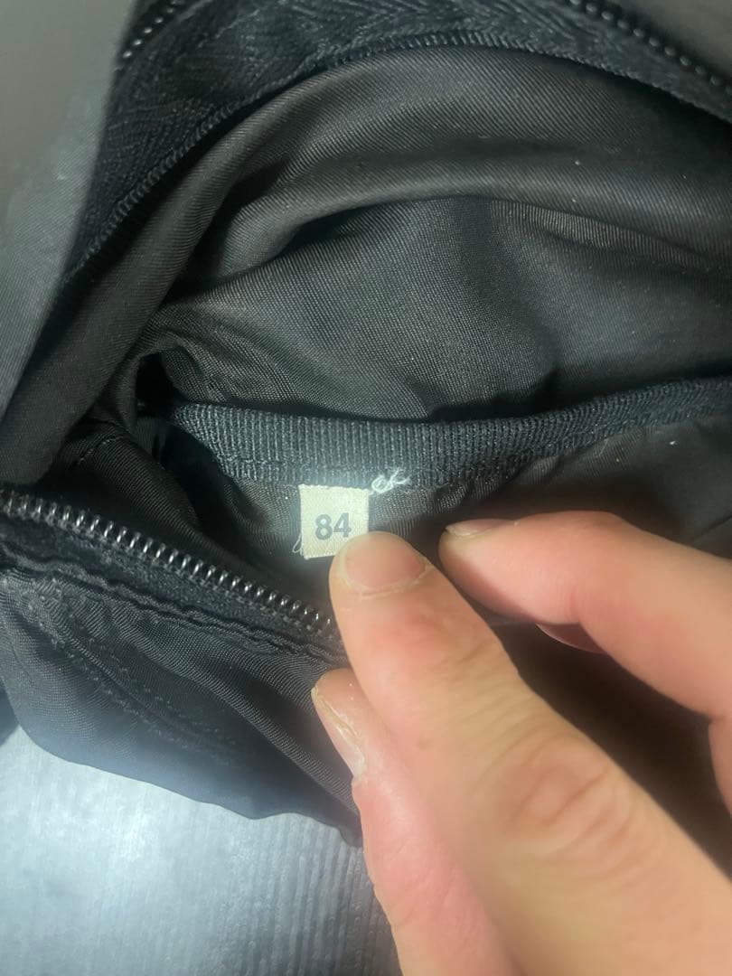 プラダ　トライアングルロゴ　ウエストポーチ　ナイロン　ブラック