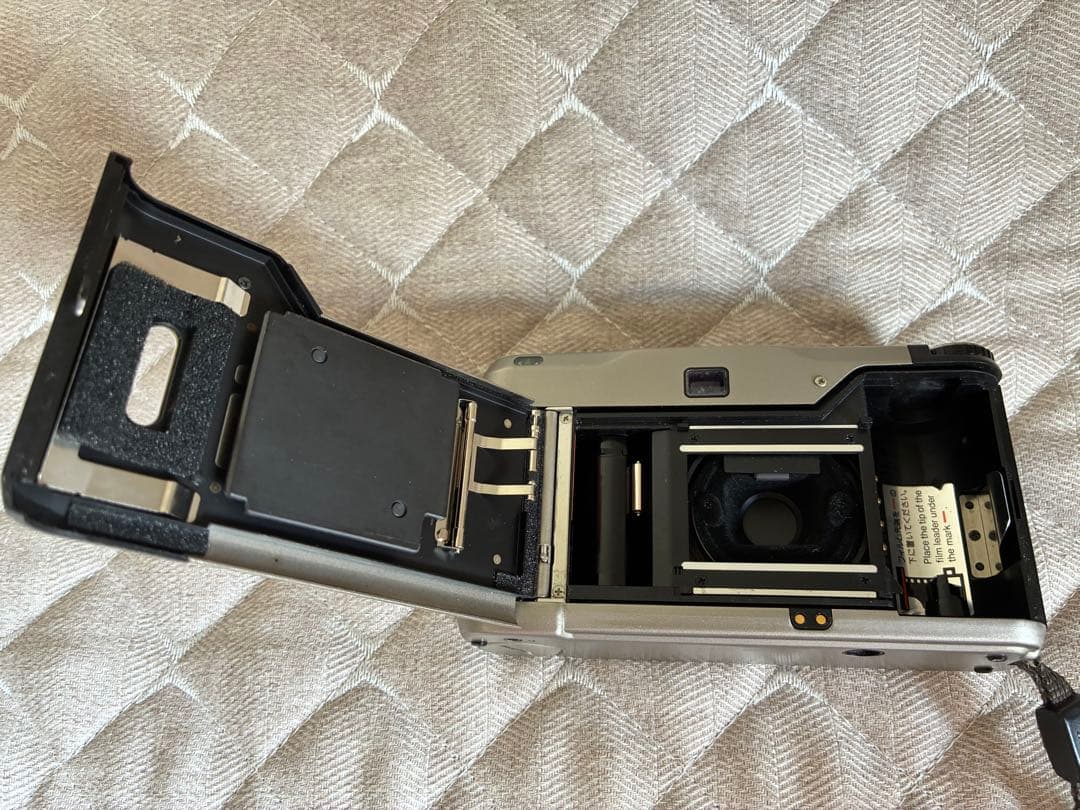 【美品】CONTAX コンタックス T2 コンパクトカメラ フィルムカメラ