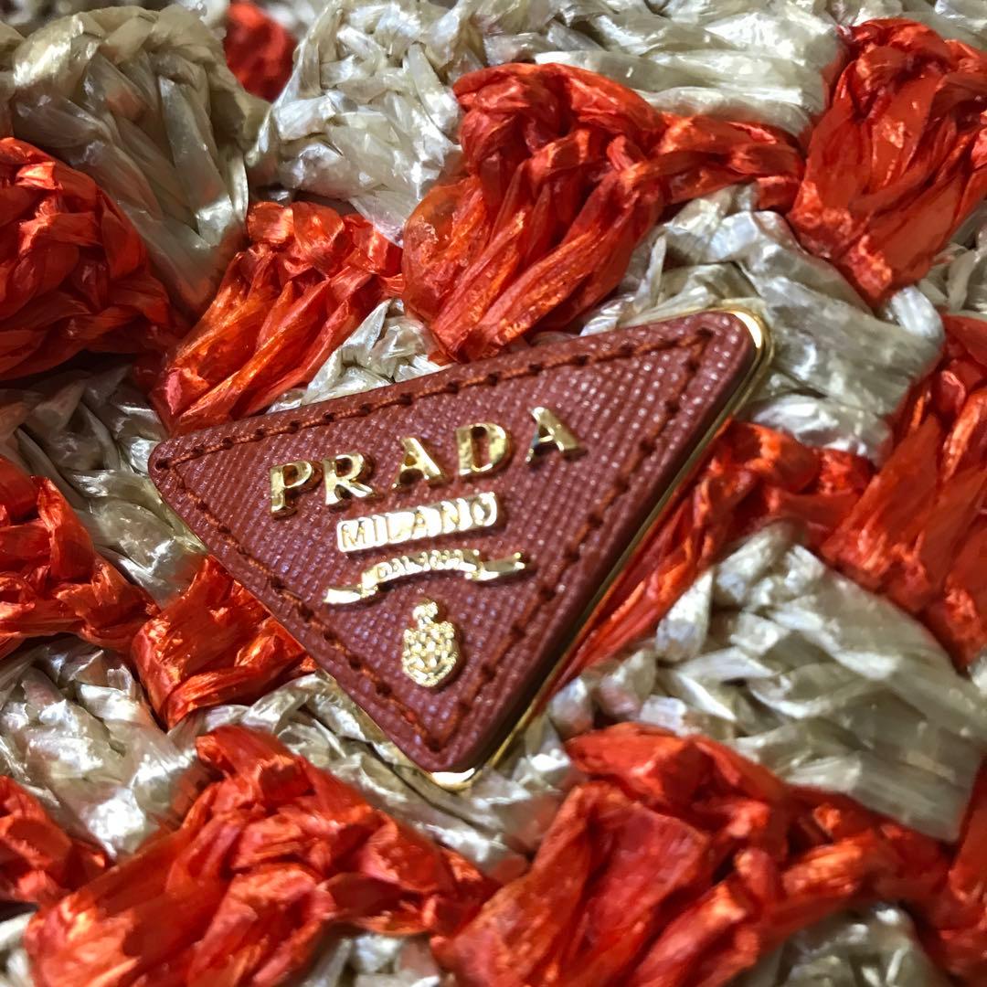 プラダ ラフィアトートバック 中古（美品）