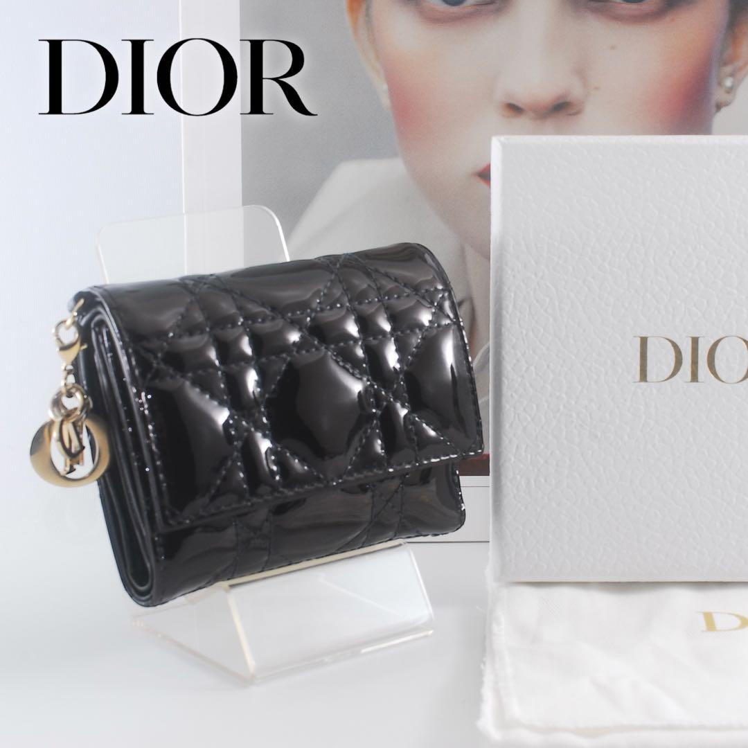 ＊Lady Dior＊ディオール＊エナメル＊ロータスウォレット＊カナージュ