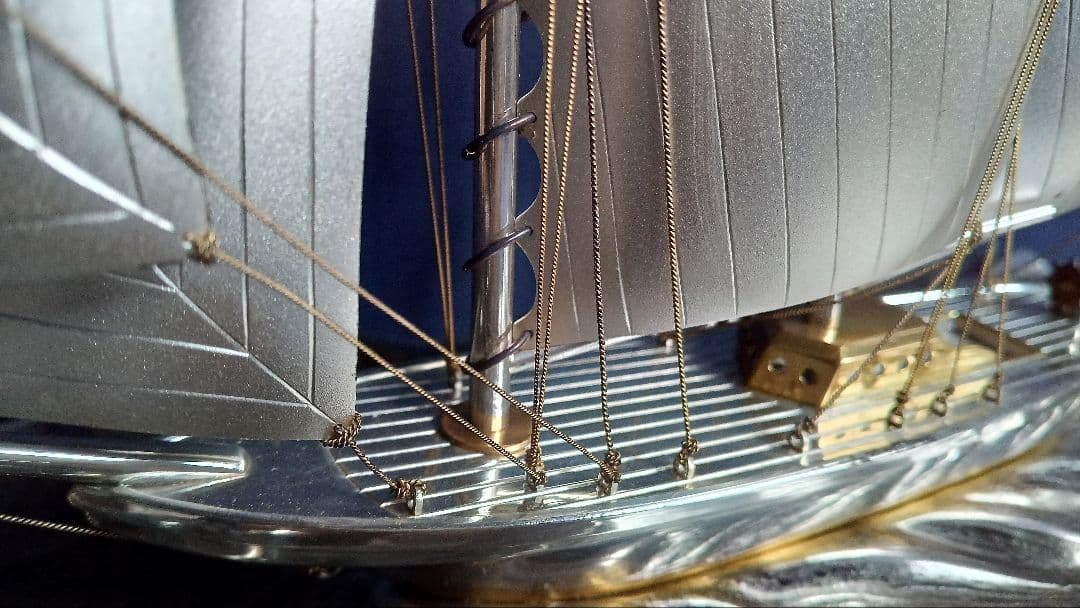 桜　銀製　２本マストヨット　２号 桐箱入り ガラスケース付き