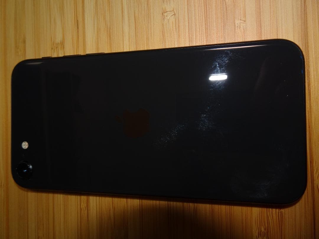 アイフォンSE2 64GB