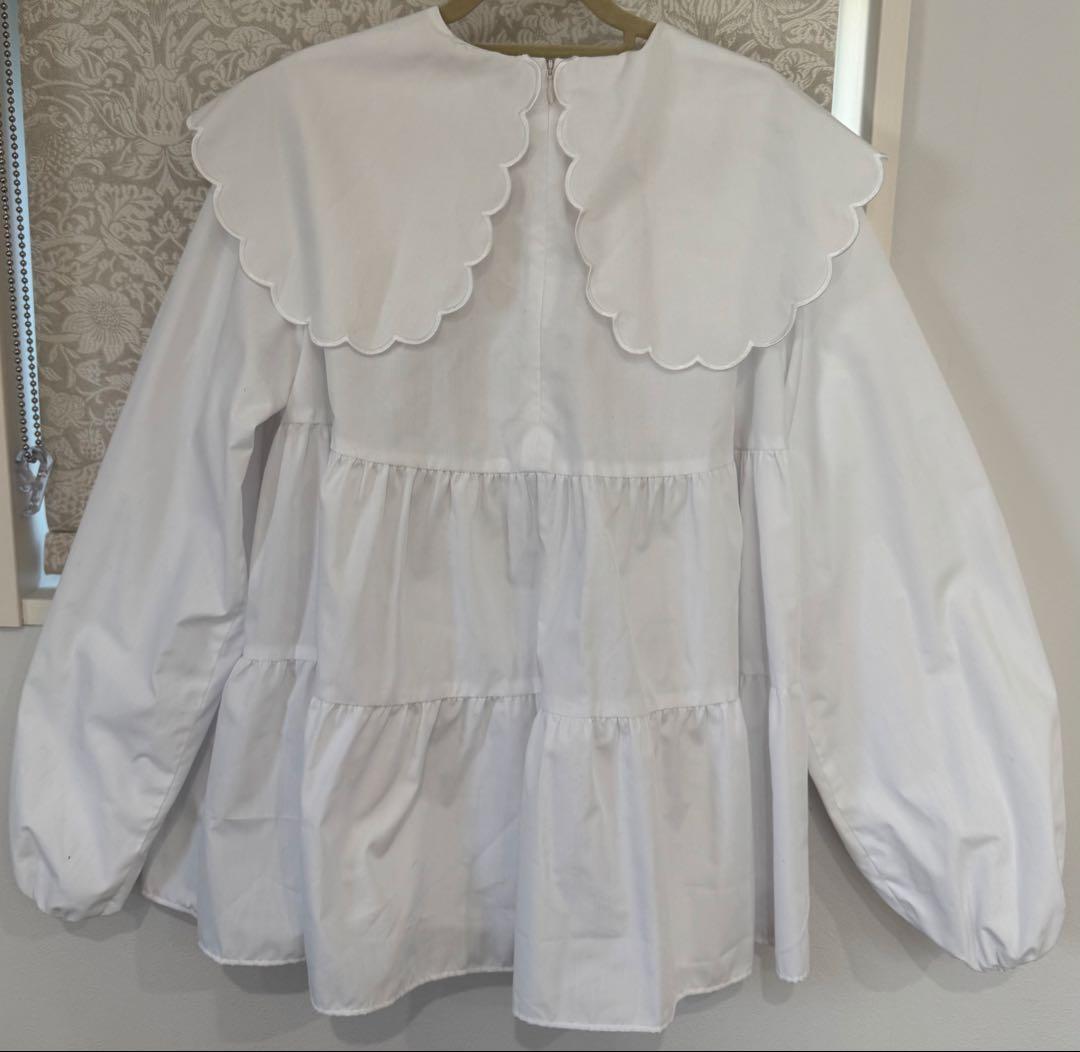 ※paaaag※美品 yori スカラップロングスリーブブラウス