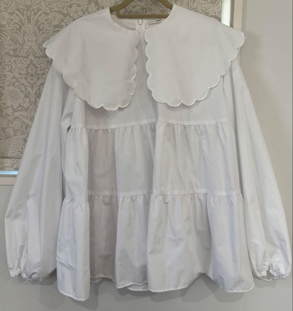 ※paaaag※美品 yori スカラップロングスリーブブラウス