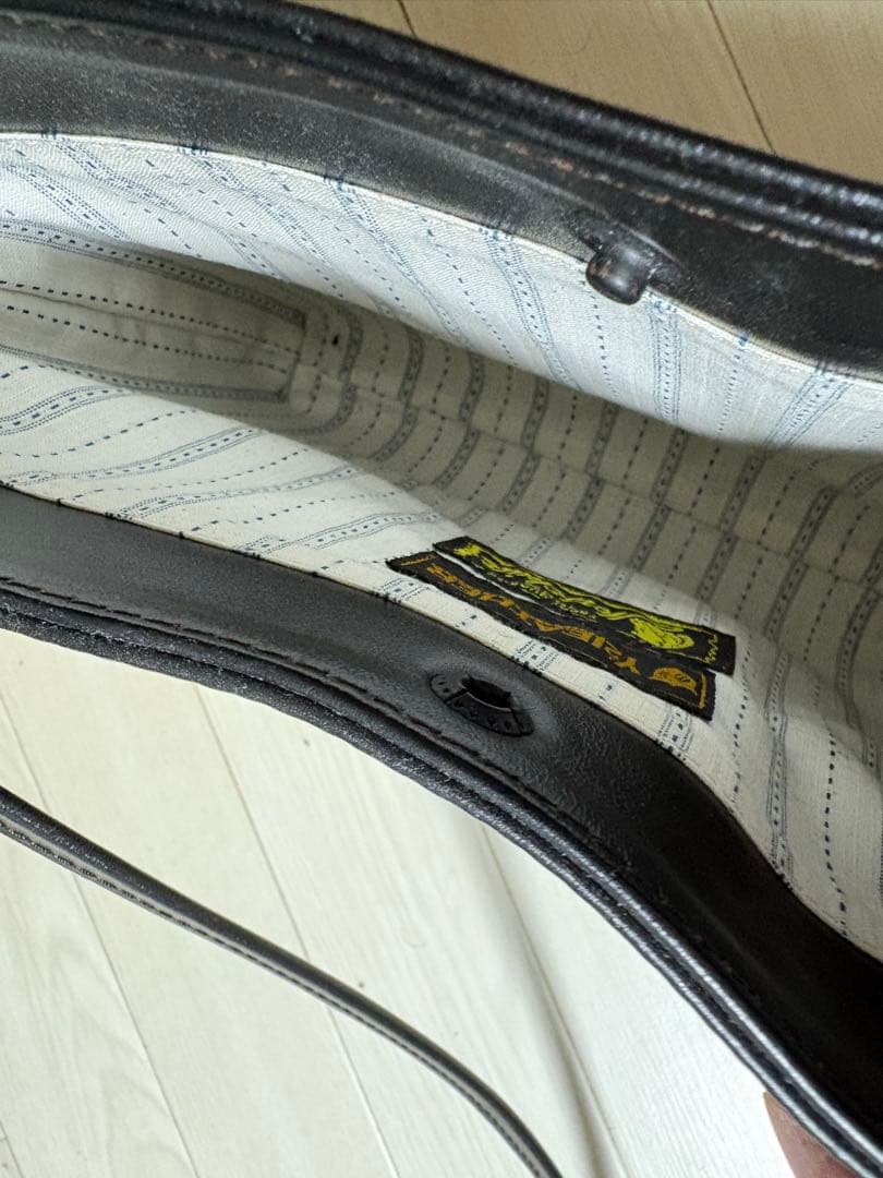 ワイツーレザー　サコッシュ　バッグ