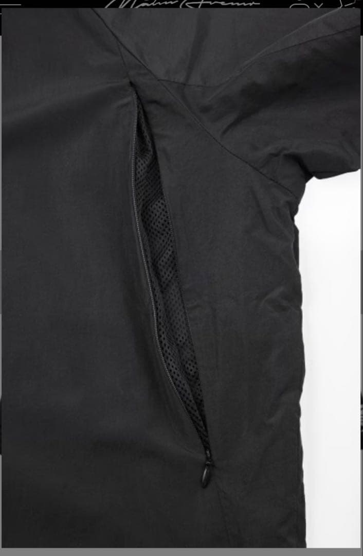 ★断捨離出品中★　 ウインドブレイカー　XL 新品