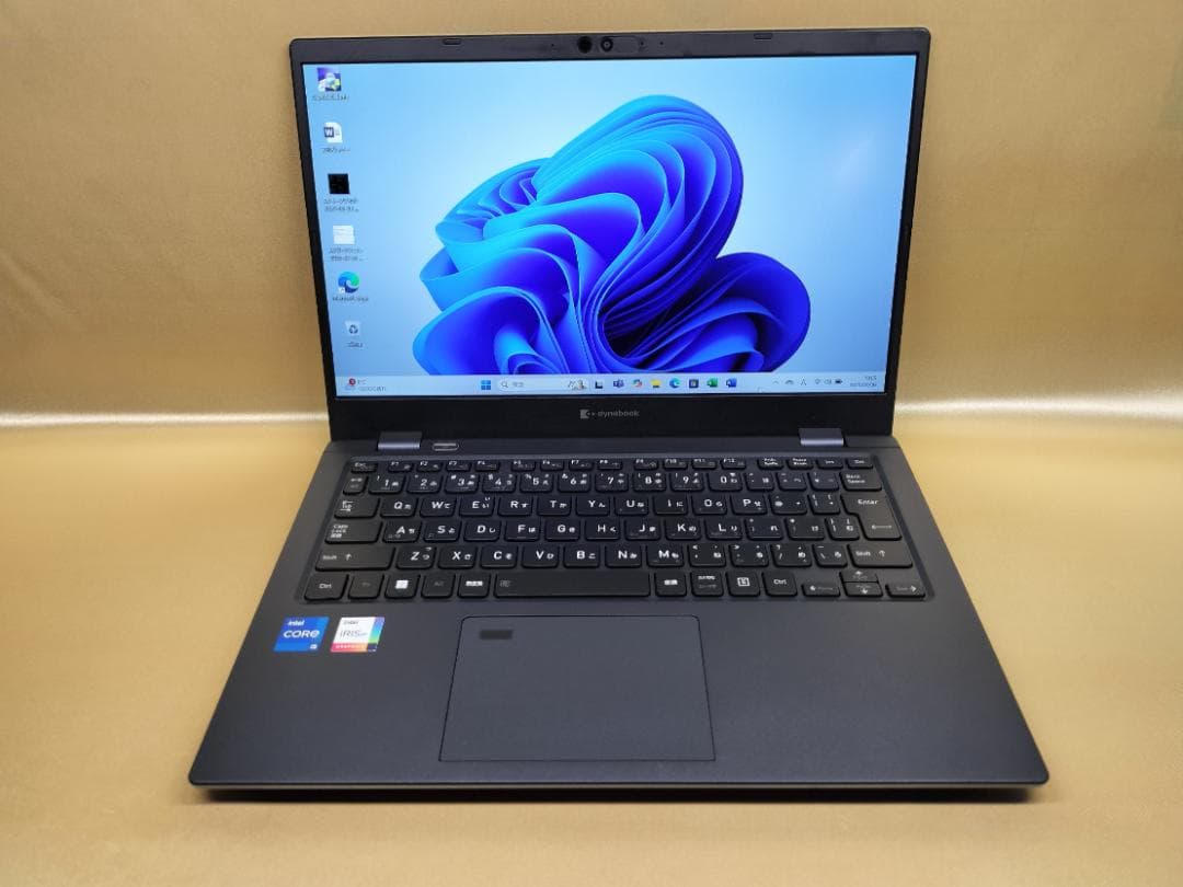 東芝　Dynabook G83/KW　高性能　2023年モデル(K-206)