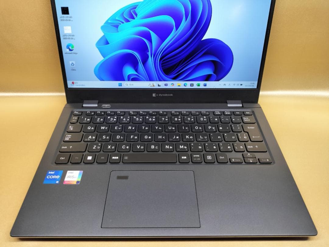 東芝　Dynabook G83/KW　高性能　2023年モデル(K-206)