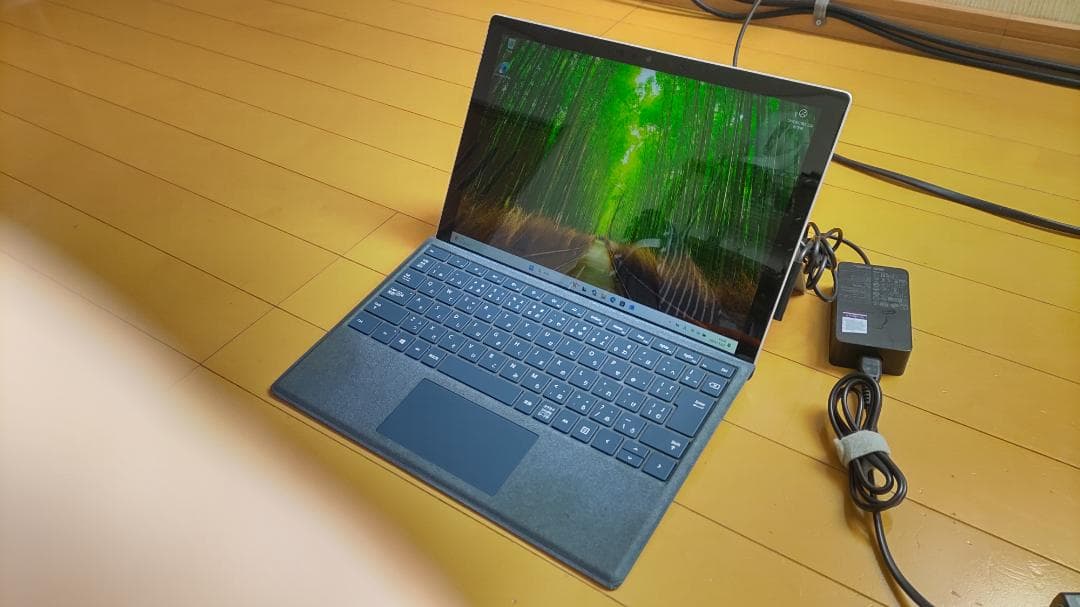 MicroSoft Surface Pro 7(ドッキングST付き)