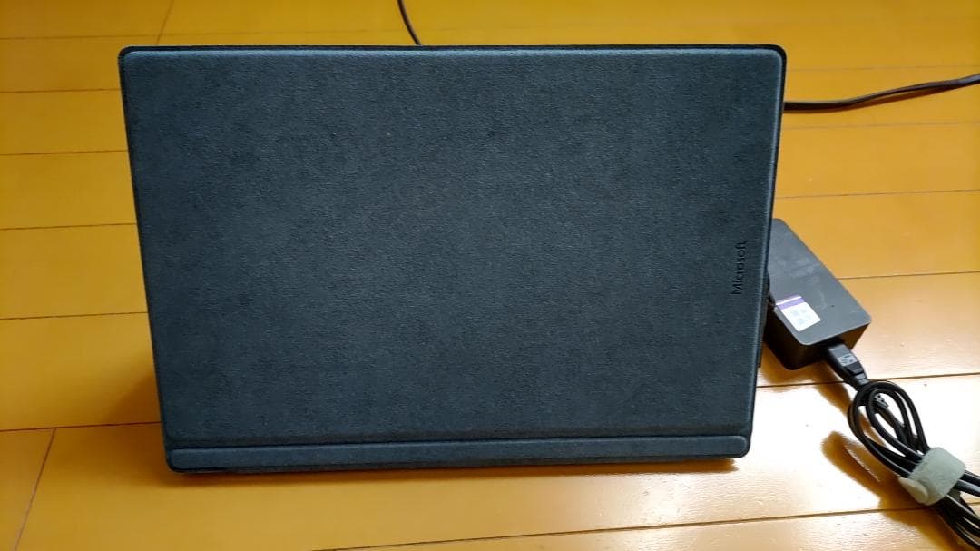 MicroSoft Surface Pro 7(ドッキングST付き)