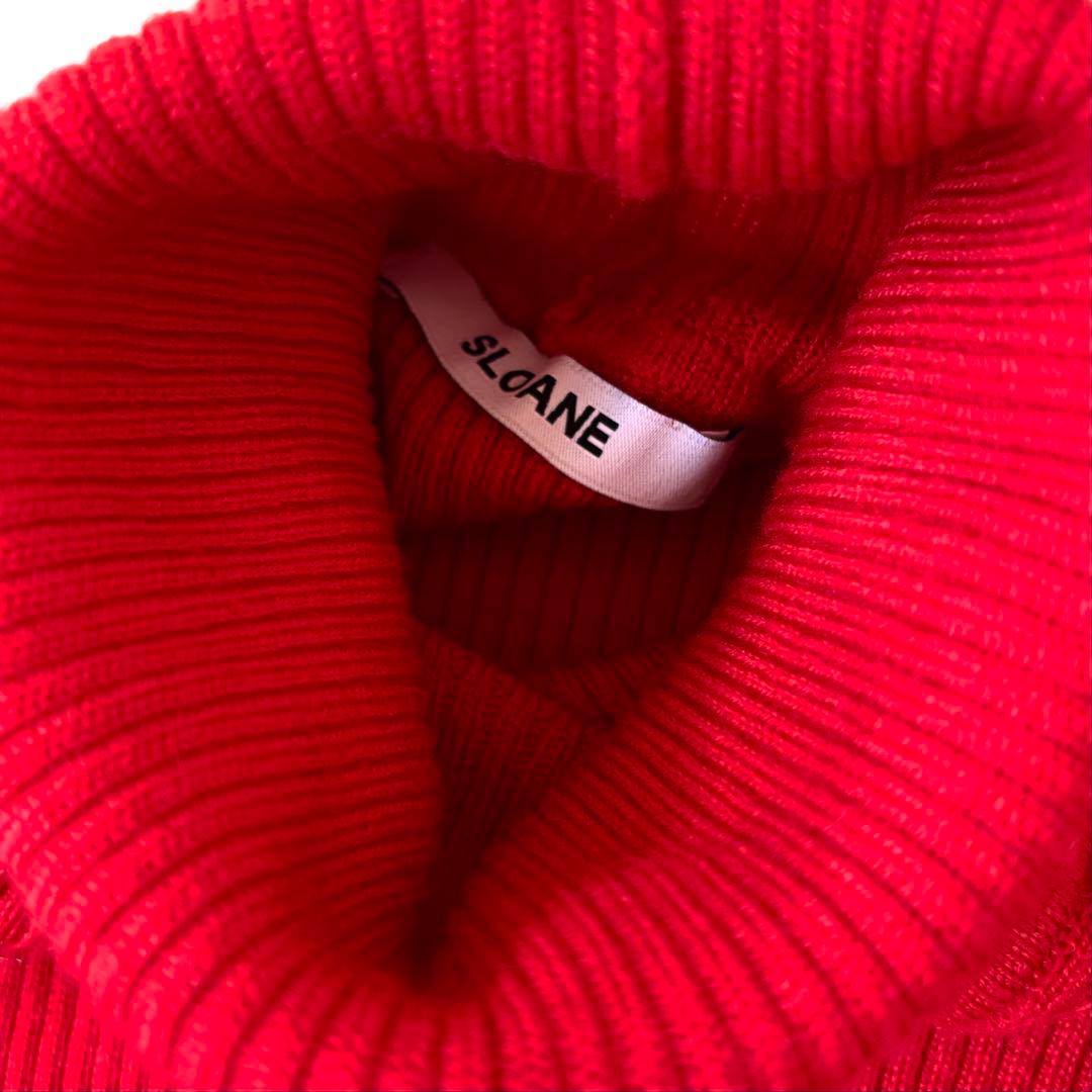 極美品　スローン　上質ウール100% リブタートルネックニット レッド