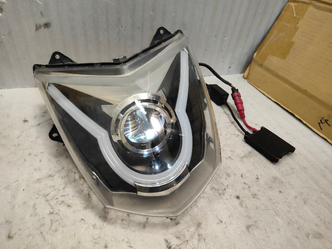 廃盤？SE44J 3型シグナスX スターナイト製？プロジェクターヘッドライト