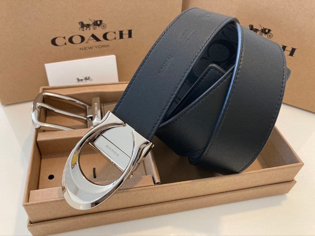 SALE♪コーチ　新品　シルバーバックル回転　リバーシブルシグネチャーベルト