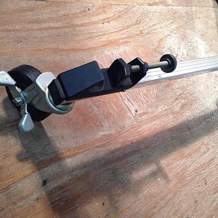 ドリー、三脚。