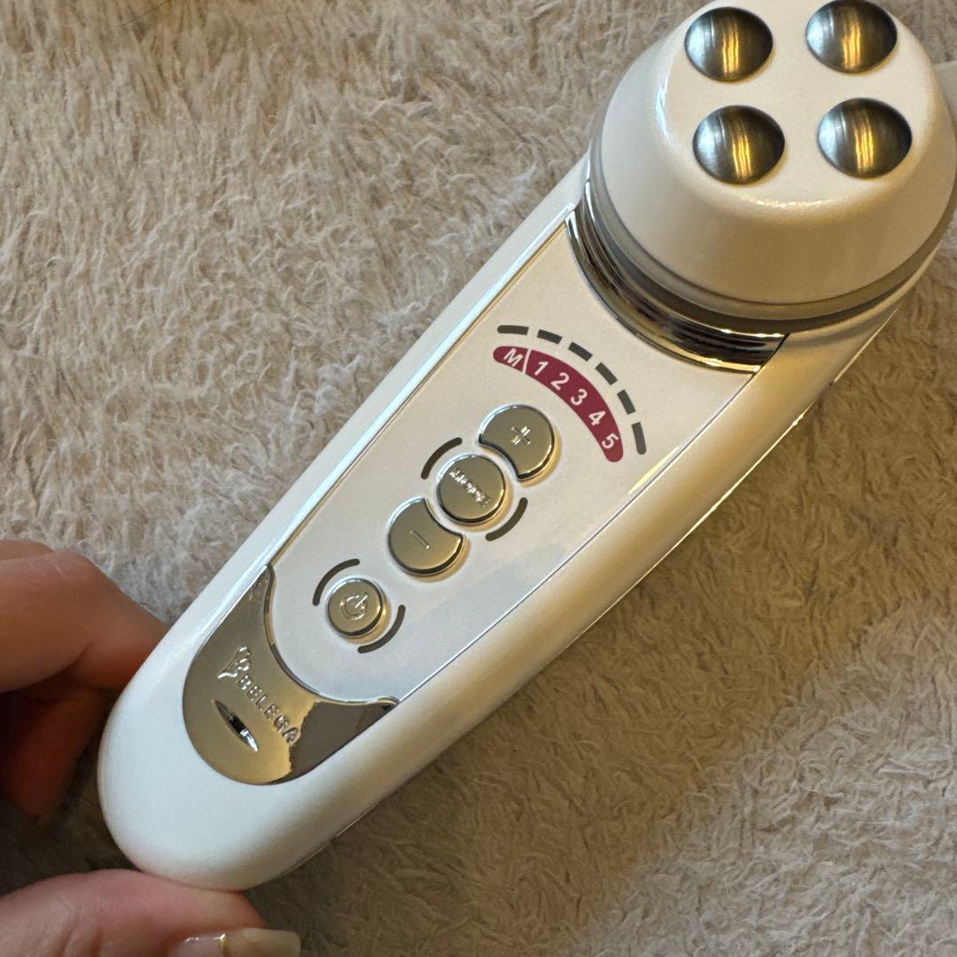 CELL CURE 4T PLUS フェイスマッサージ機