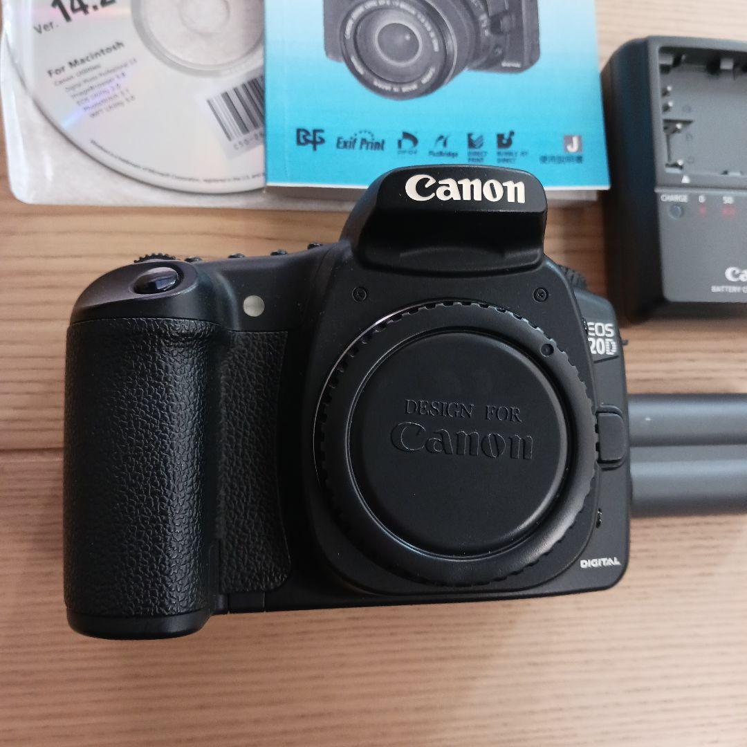 キャノン　Canon EOS 20D デジタル一眼レフカメラ
