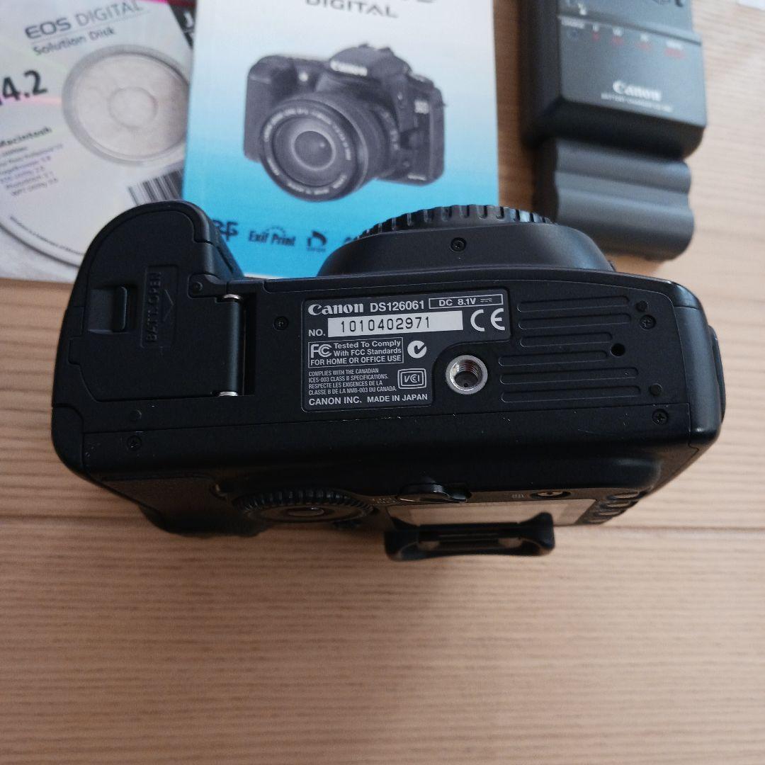 キャノン　Canon EOS 20D デジタル一眼レフカメラ