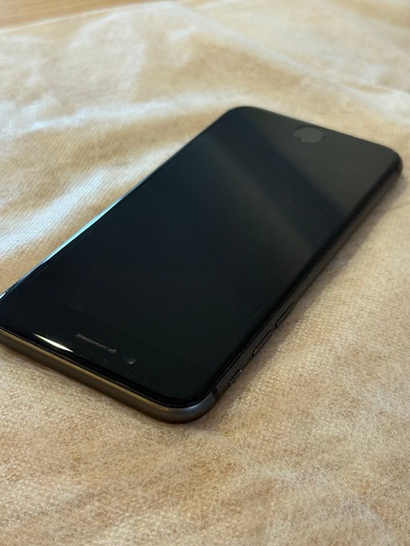 iPhone8 64GB スペースグレー バッテリー88%初期化済SIMロック有