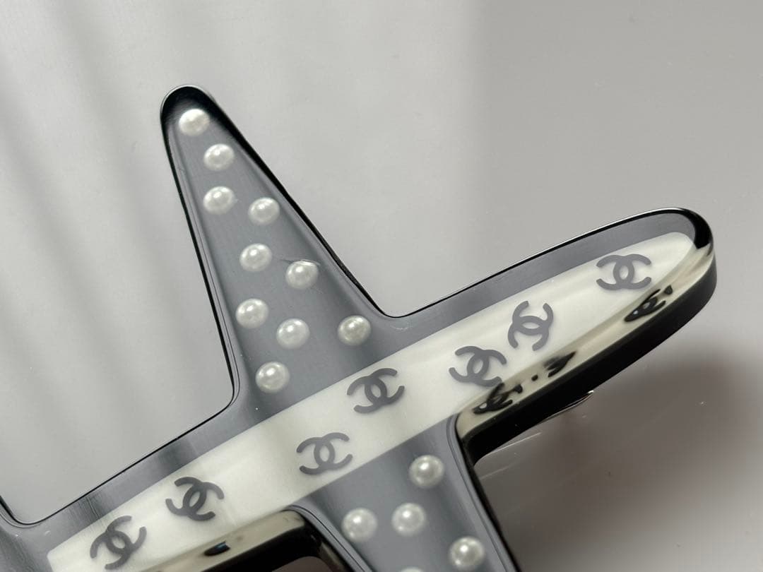 CHANEL シャネル エアライン レジンブローチ　【未使用品】