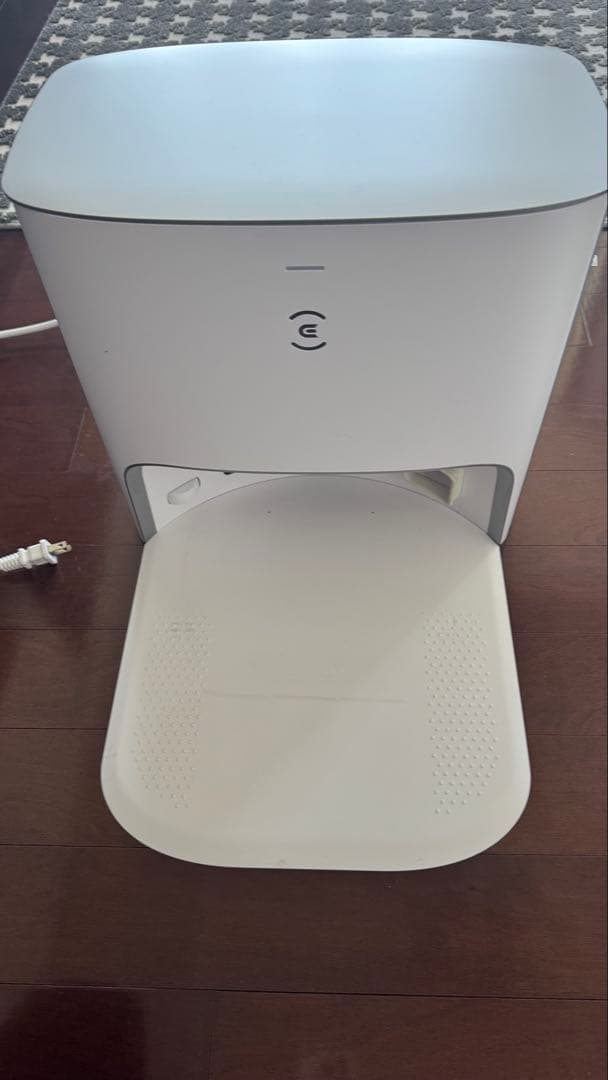 ロボット掃除機 ホワイト 自動充電機能付き