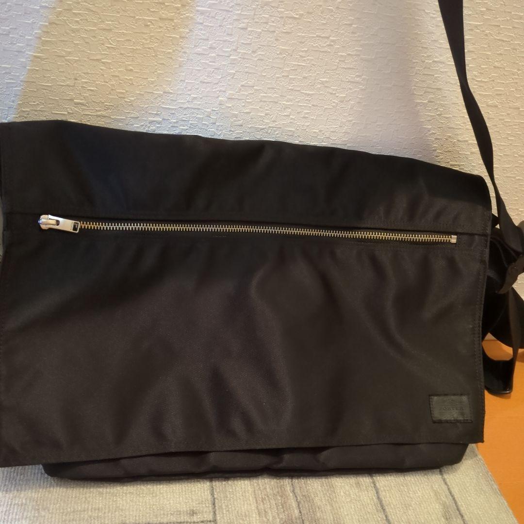 本日セール値下げ　美品　PORTERポーターメッセンジャーバック