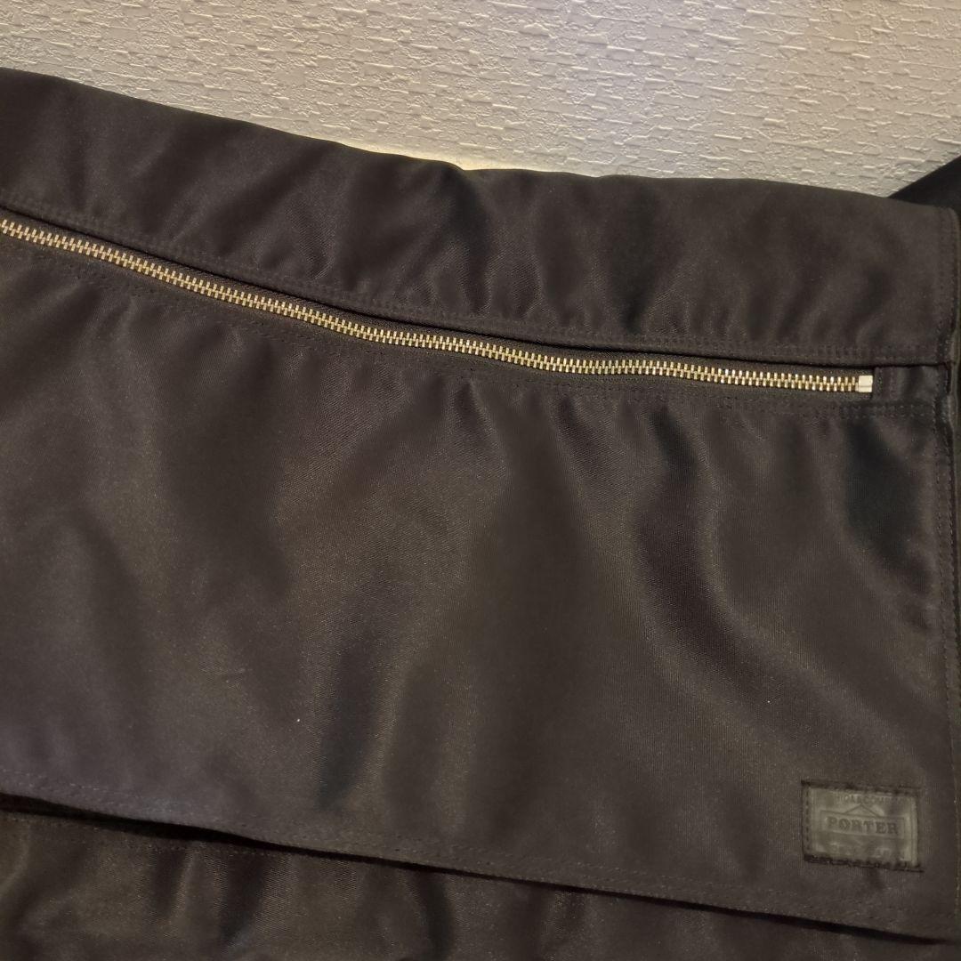 本日セール値下げ　美品　PORTERポーターメッセンジャーバック