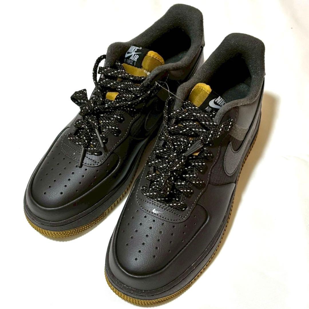 靴 27.5cm NIKE AIR FORCE 1 '07 LV8 FB8877