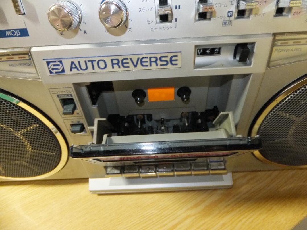 東芝　ラジカセ　RT-S77 昭和レトロなカセットレコーダー(整備動作品)