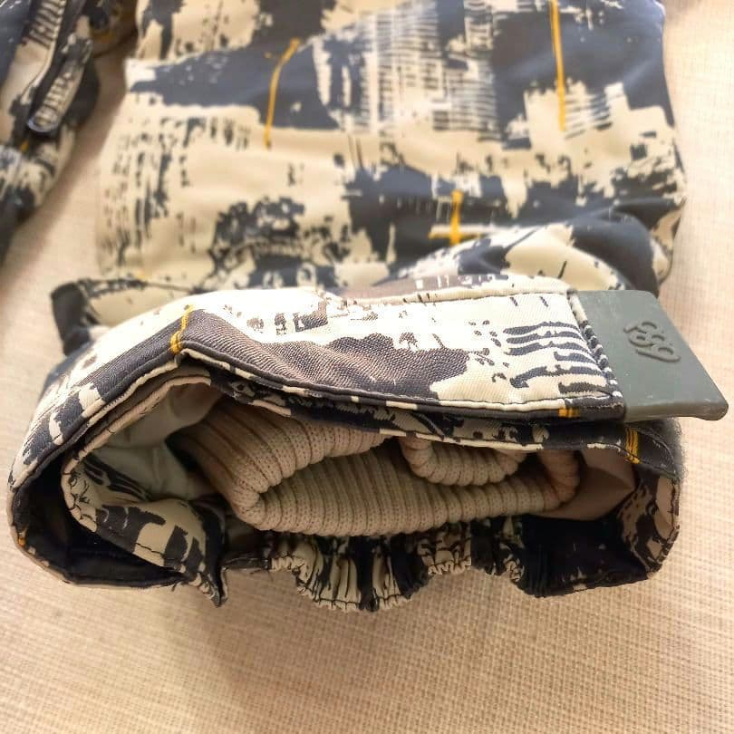 686 ACE KINGS スノーボードウェア Lサイズ　アクセ付き【新古】