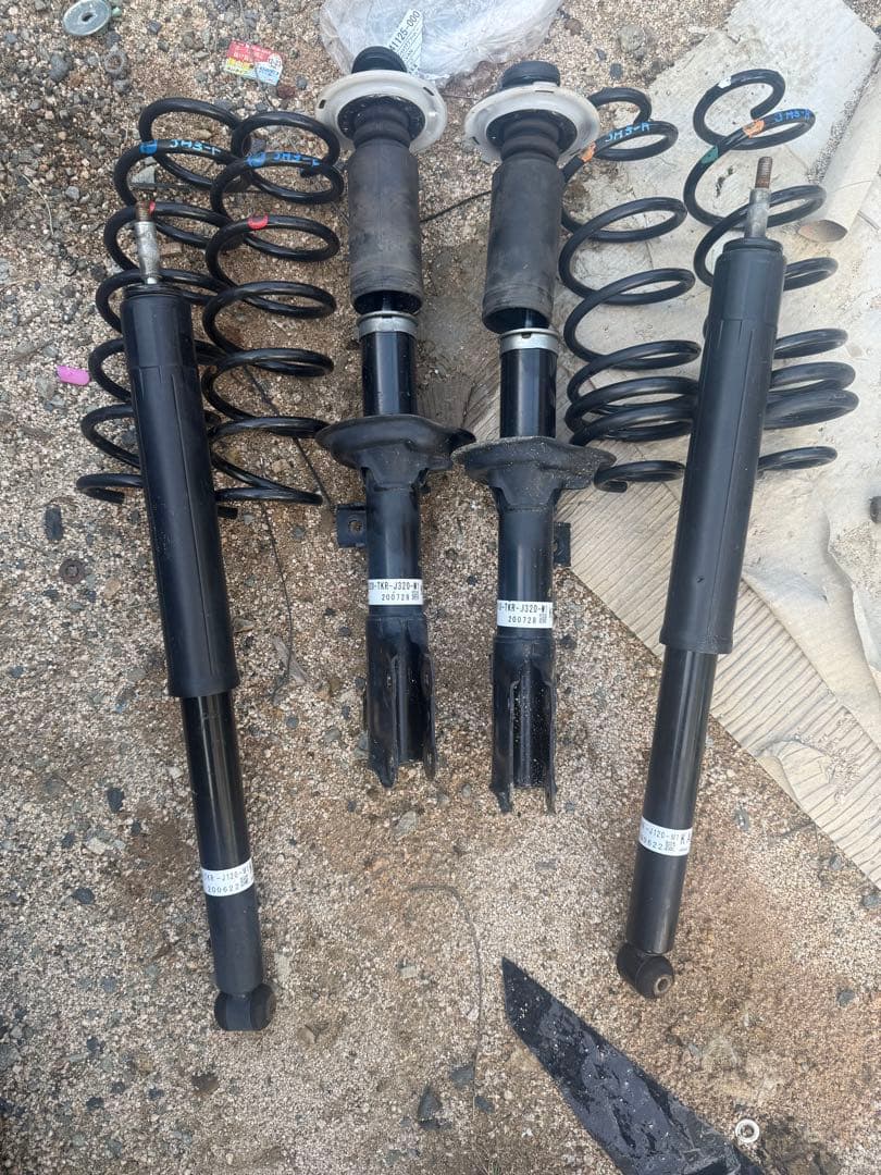低走行　N-WGN NWGN JH3 純正ショック　サスペンション