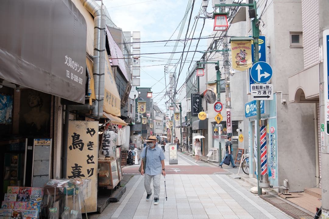 ほぼ新品！一度のみ使いました！YONGNUO 50mmF1.8Xマウントレンズ