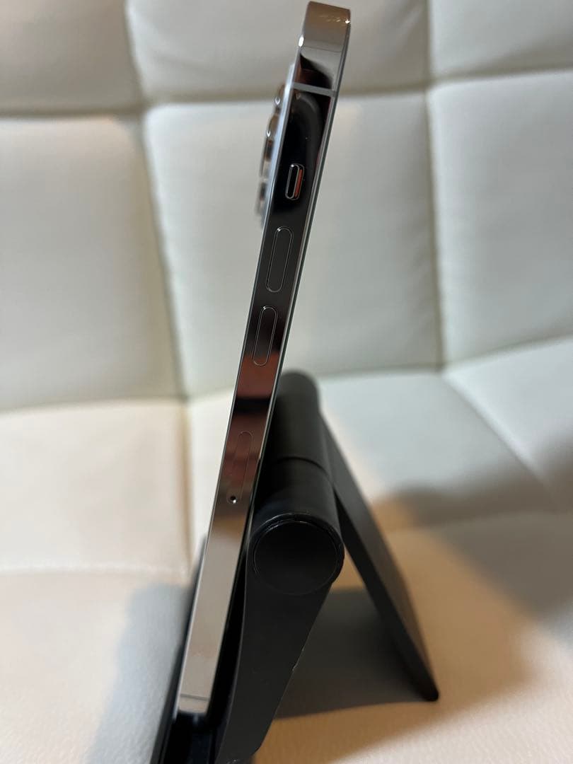 極美品　iPhone14ProMax 中古本体